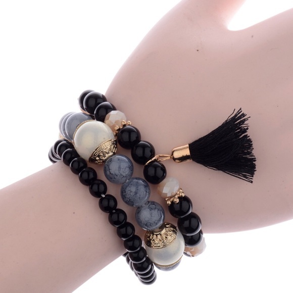 SALE ❗️ Set Tassel Bracelet - Picture 7 of 7